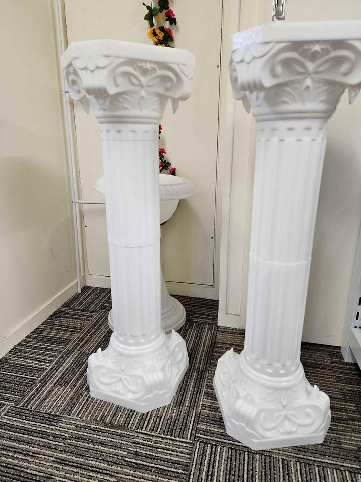 Plinth For Decoration - White