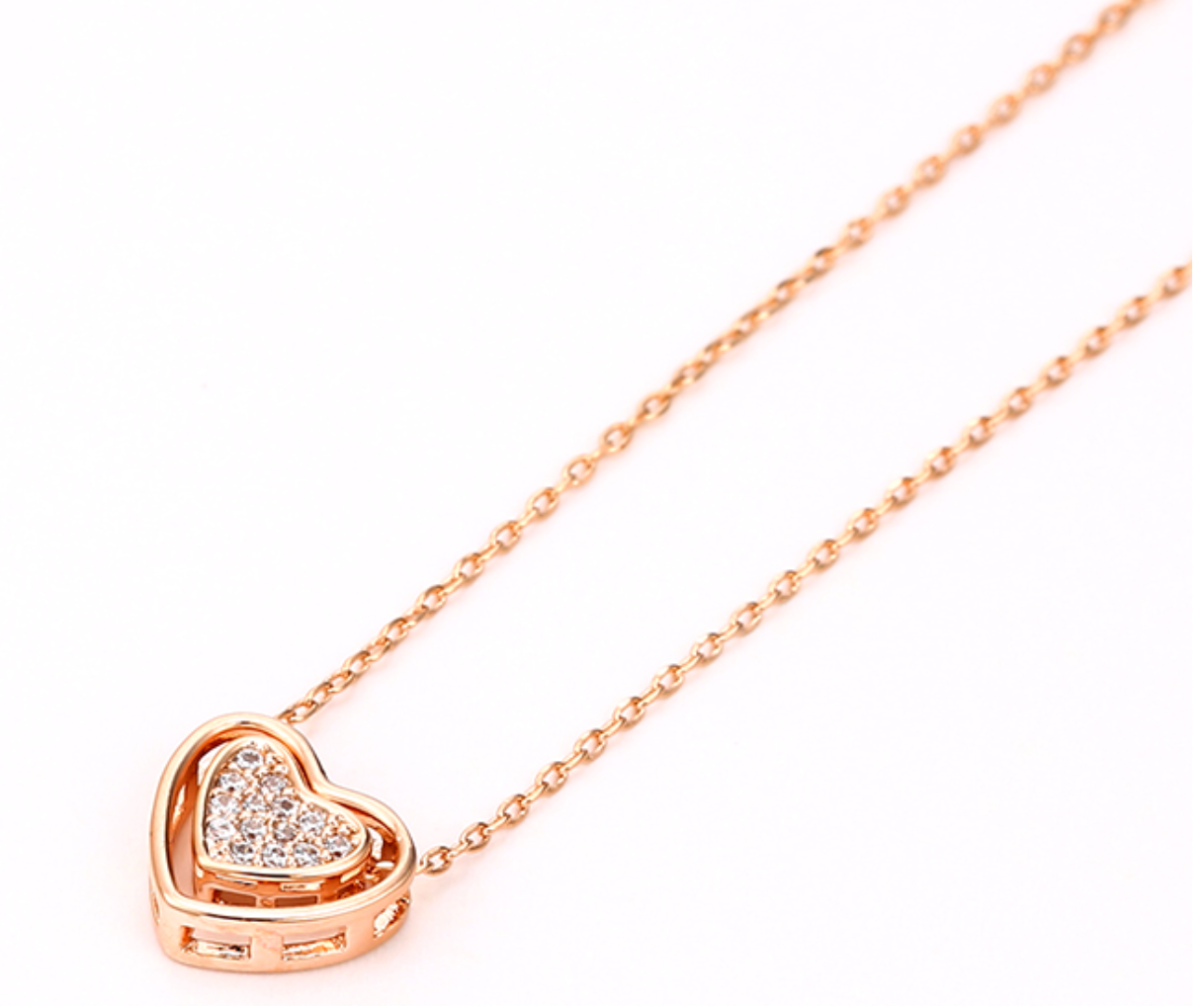 Elegant heart necklace
