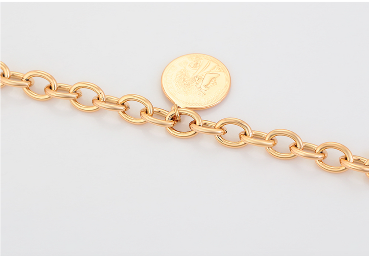 ELEGANT BRACELET ON SPECIAL