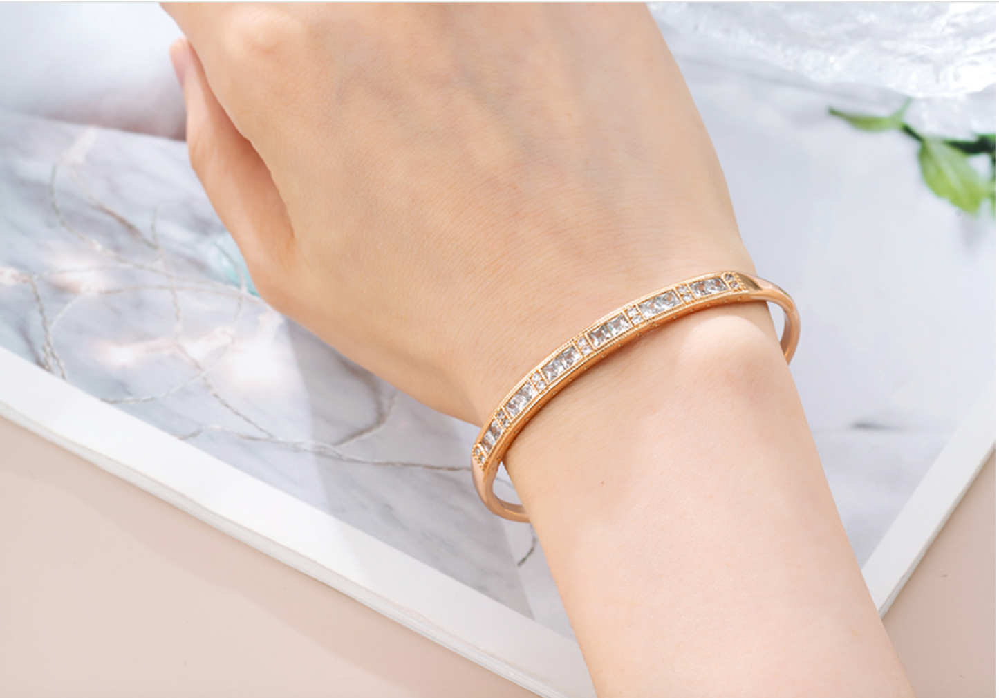 ETHNIC BANGLE WITH CZ