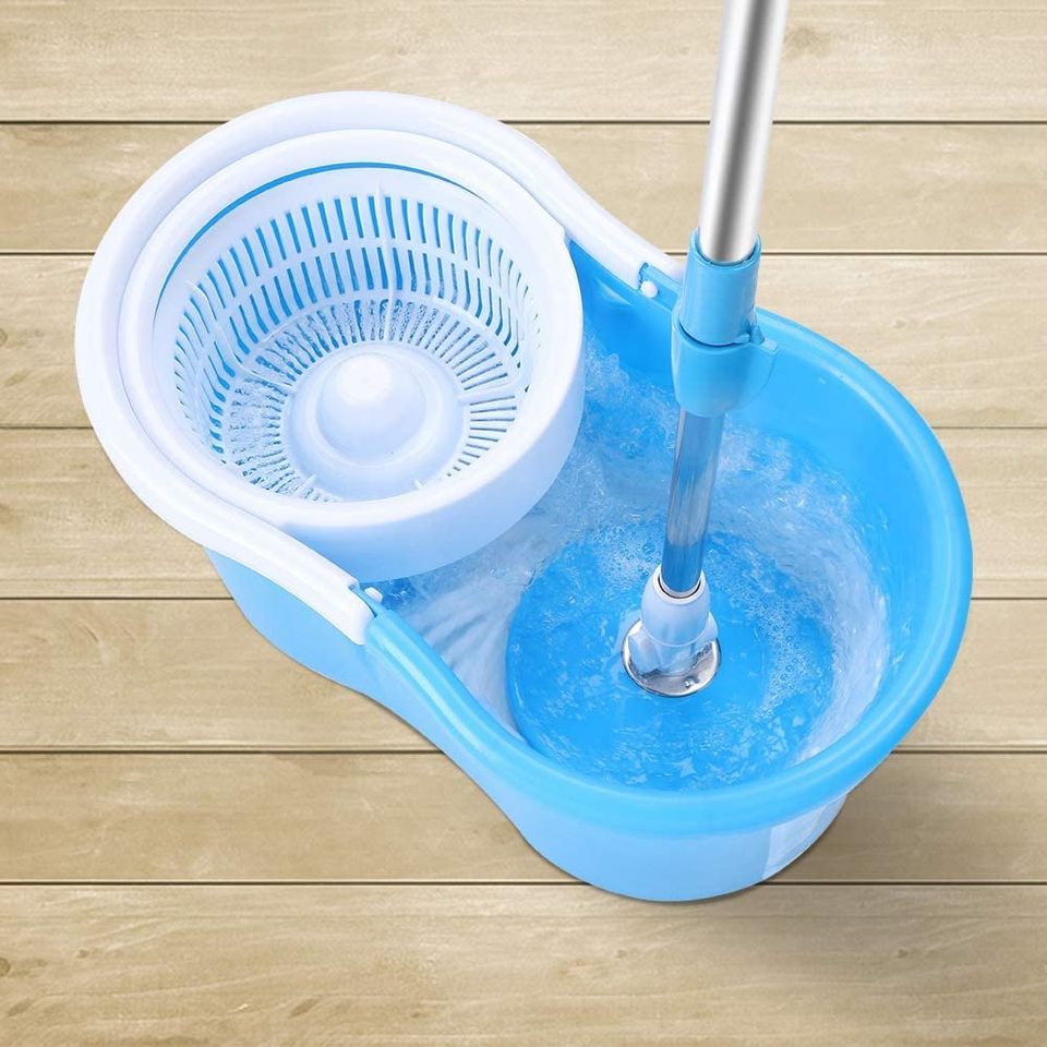 360° Spin Mop with 2 Microfiber Mop Heads