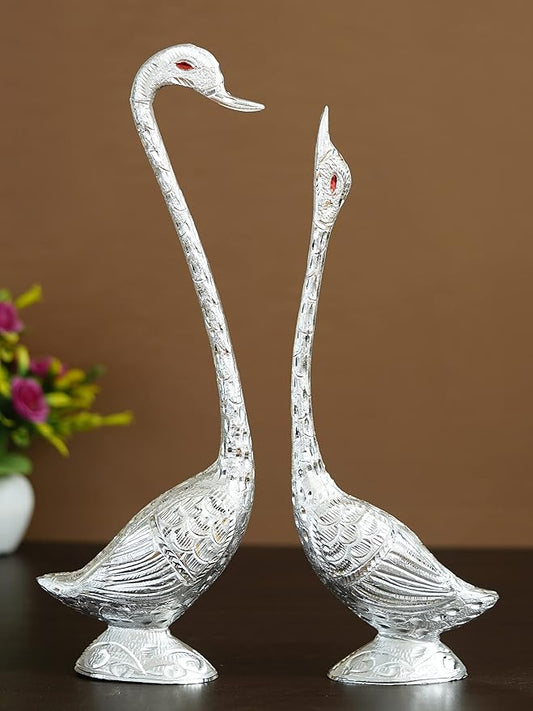 Silver Metal Handcrafted Swan Couple Statues Love Birds Figurines Decorative Showpieces - Romantic Feng Shui Idols - Ideal For Wedding, New Year, Valentine's Day Gifts As Home Office Decor