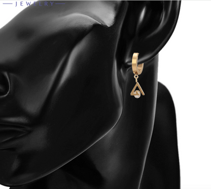 STAINLESS STEEL EARING WITH STONE