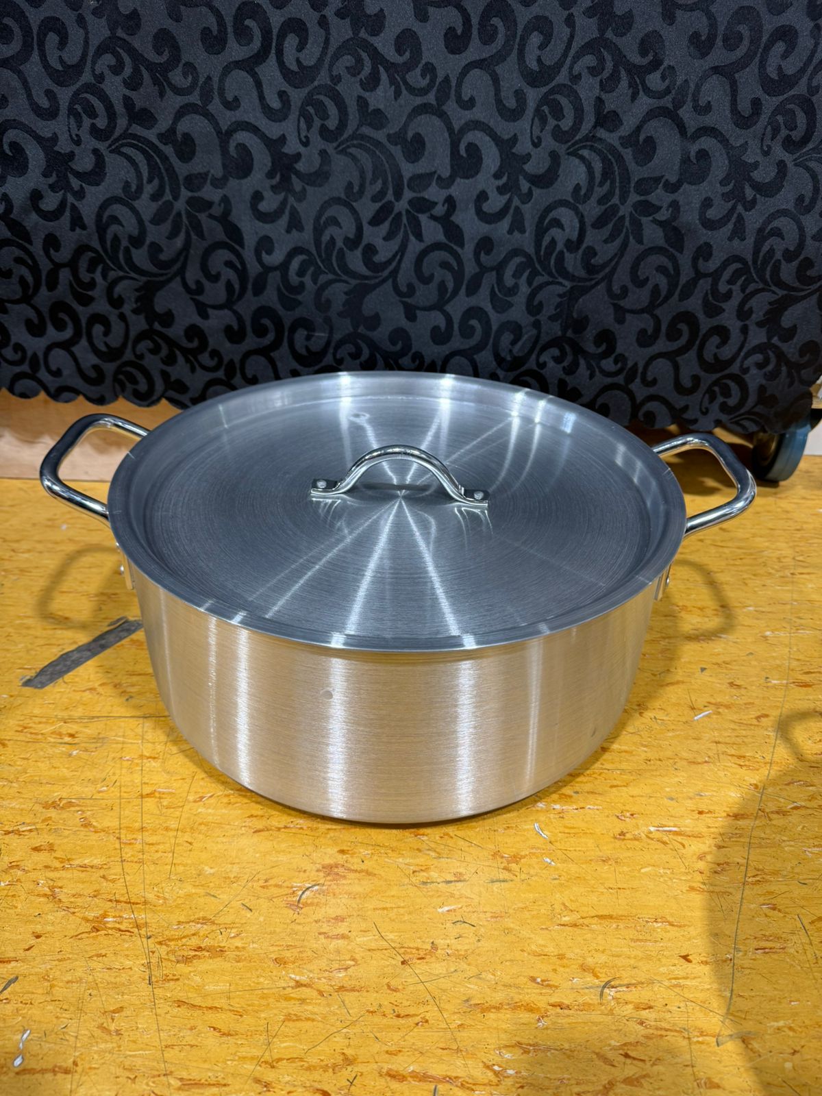 5 set Aluminum Pots with Lids 26CM - 42.5CM Commercial/Domestic
